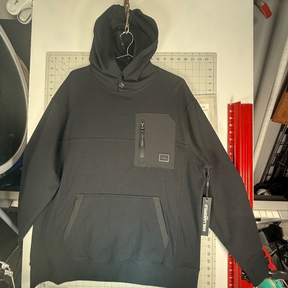 KARL LAGERFELD® PARIS  |  BLACK HOODED SWEATER  |  NEW w/ TAGS  |  MEN-L  | - Picture 2 of 16